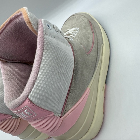 Jordan Sneakers in Gray and Pink - Picture 6 of 12